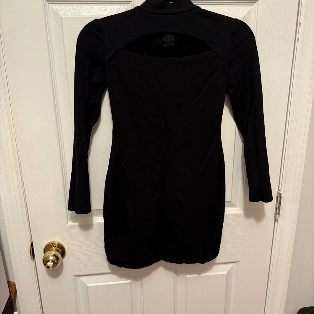 Elegant Black Dress key hole